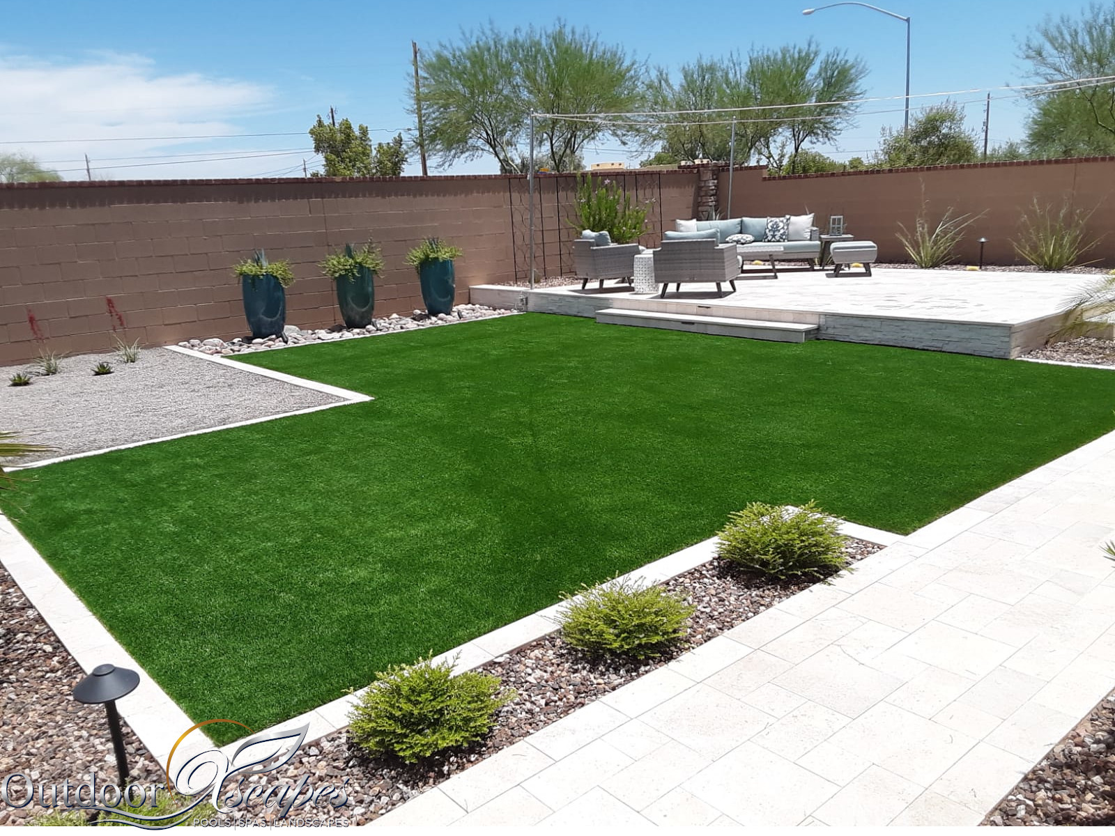 Outdoor Living Space 202 3